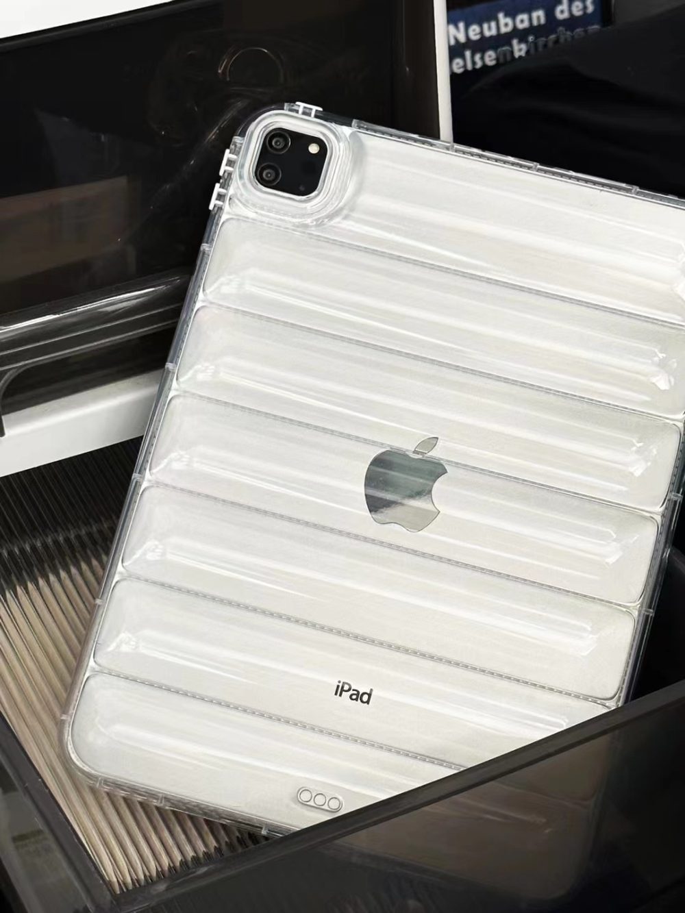 ダウンジャケットデザイン iPadケース